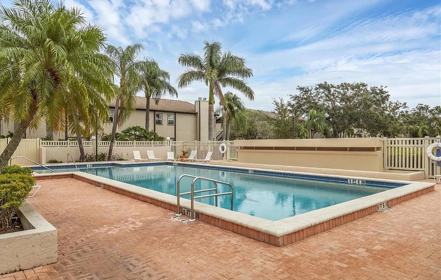 Furnished Finder property 557909_1 photo 33