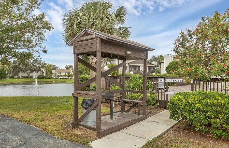 Furnished Finder property 557909_1 photo 36