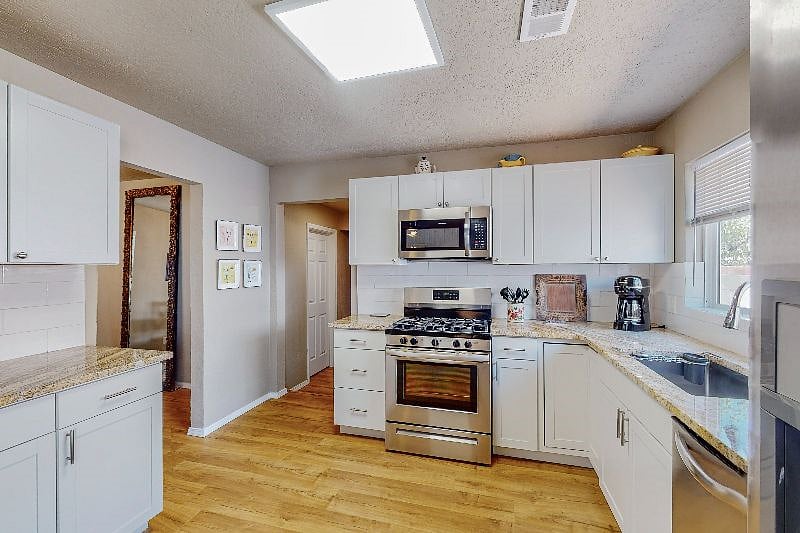 Furnished Finder property 557915_1 photo 11