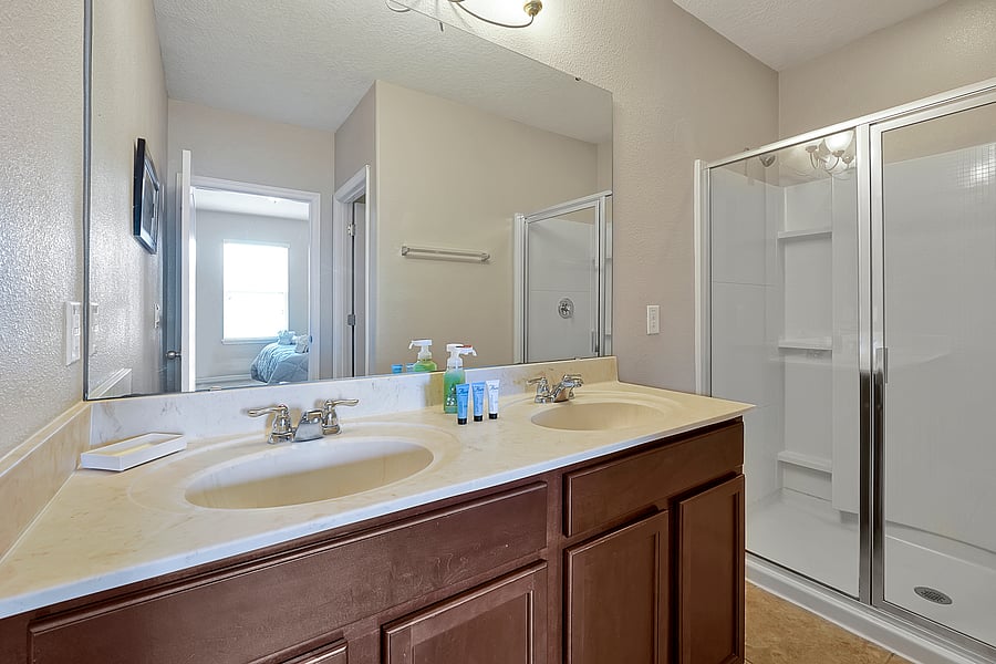 Furnished Finder property 557926_1 photo 11