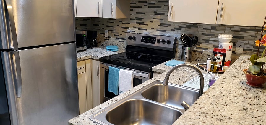 Furnished Finder property 557931_2 photo 9