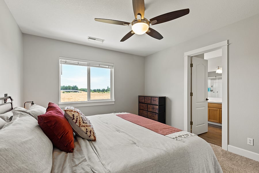 Furnished Finder property 557942_1 photo 15
