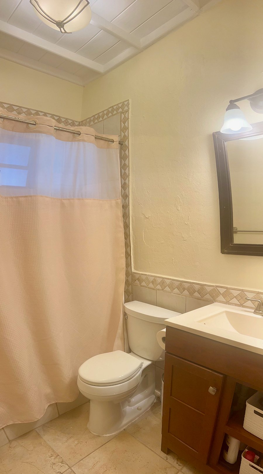 1 of 2.5 baths