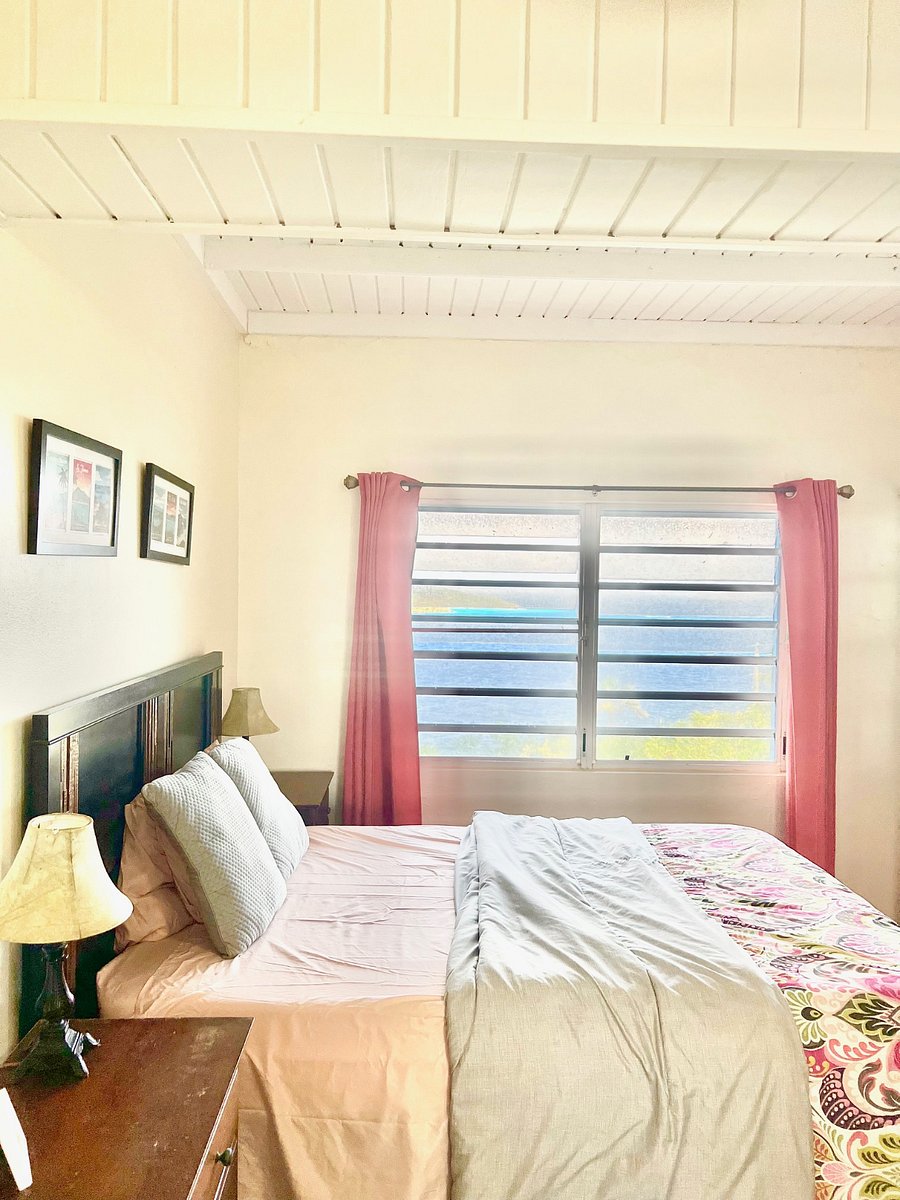 Bdrm 2 w/ Queen, TV, Closet, Nightsands, Dresser and AC -- and Incredible views!
