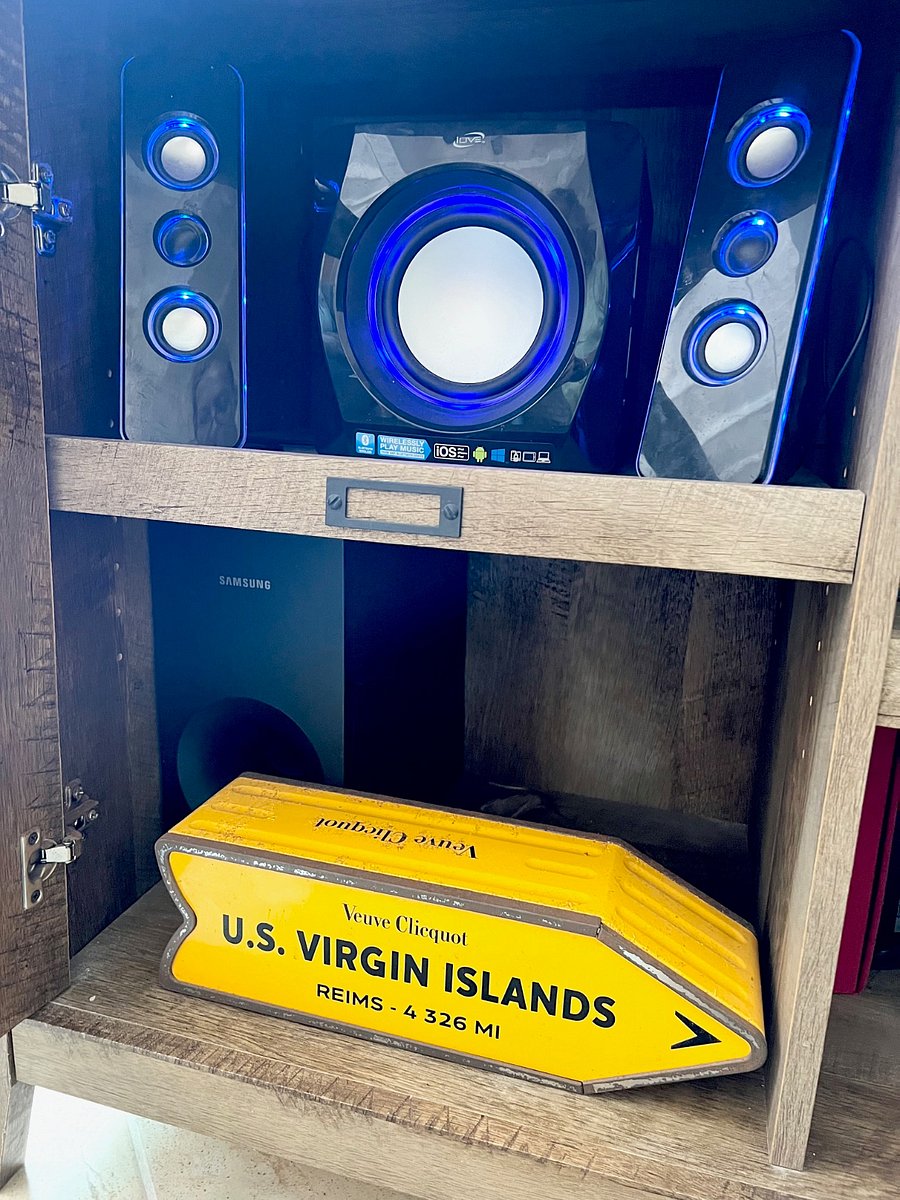Bluetooth stereo plus lots of games and books