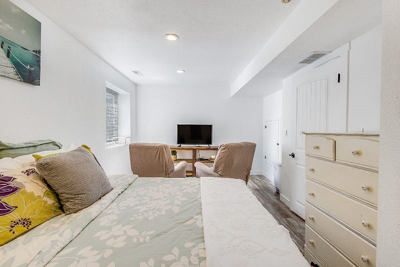 Furnished Finder property 557961_1 photo 14
