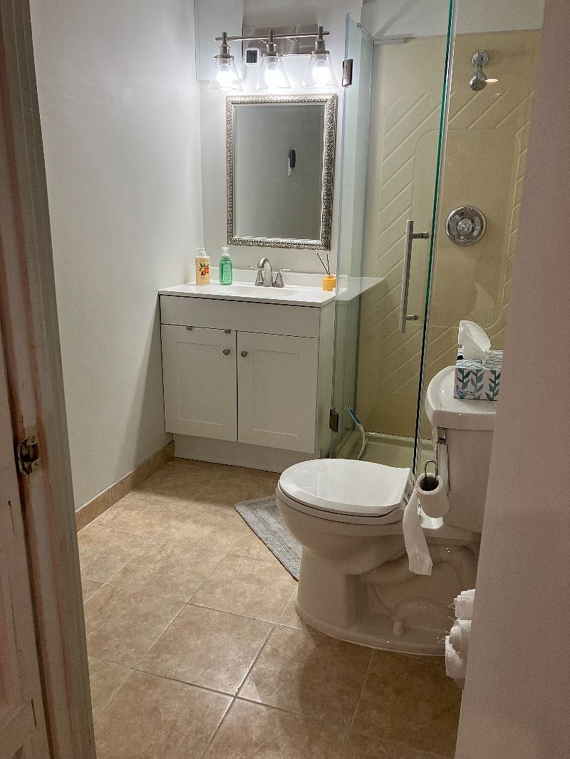 Furnished Finder property 558005_1 photo 4