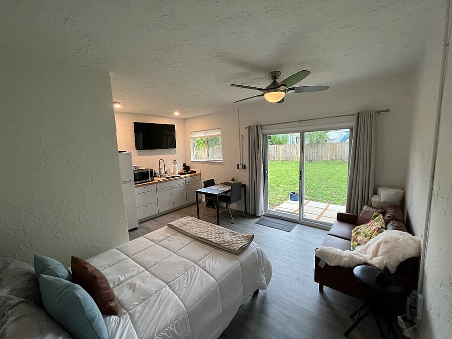 Furnished Finder property 558031_1 photo 3