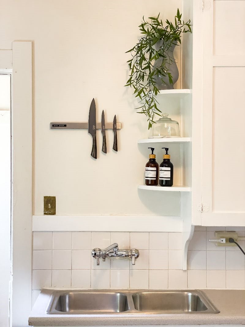 Kitchen sink and essentials. 