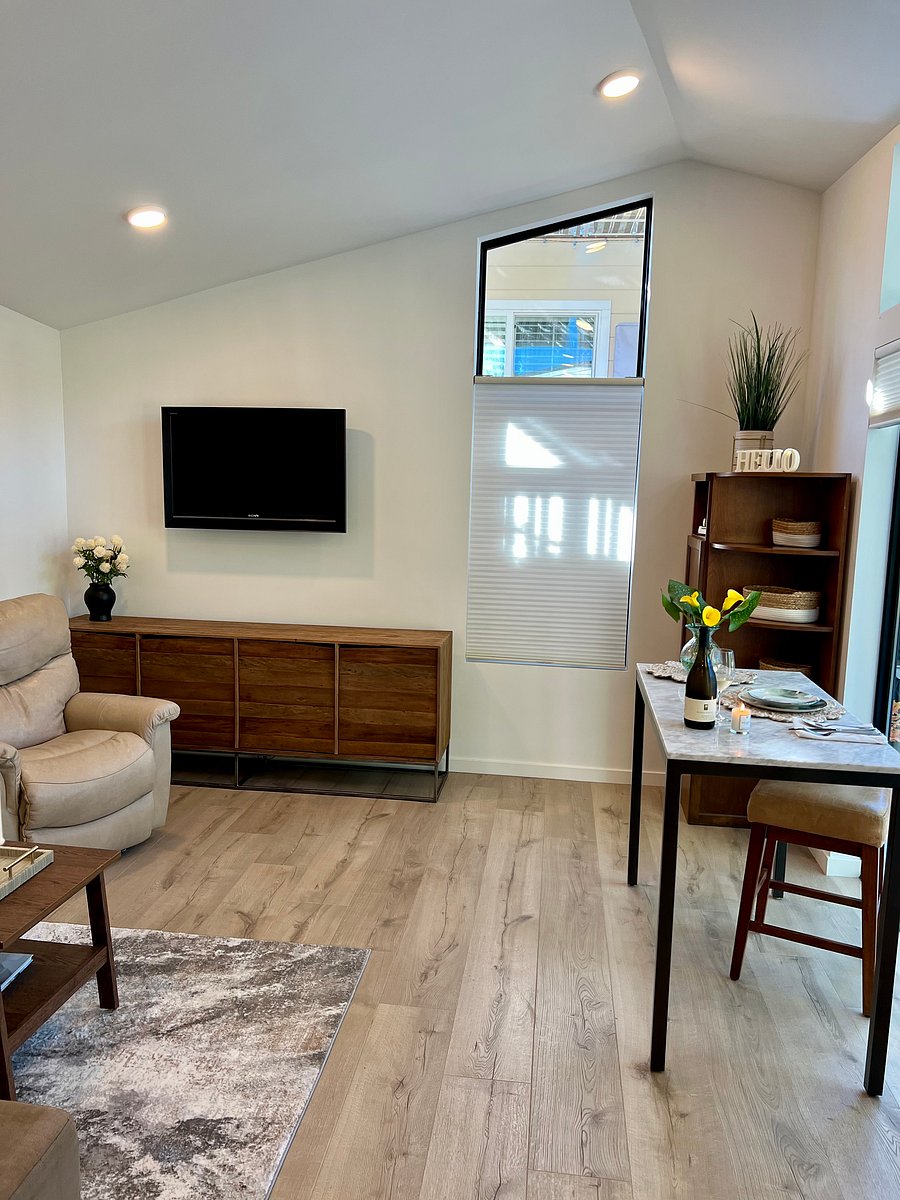 Furnished Finder property 558088_1 photo 17