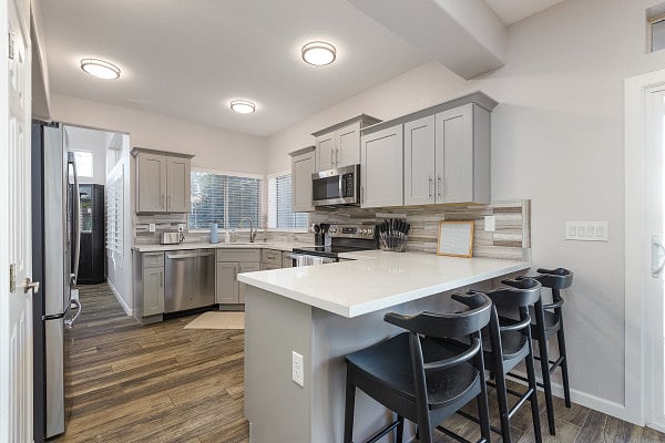 Furnished Finder property 558098_1 photo 11