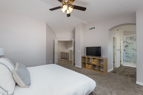 Furnished Finder property 558098_1 photo 18