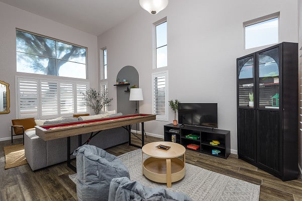 Furnished Finder property 558098_1 photo 32