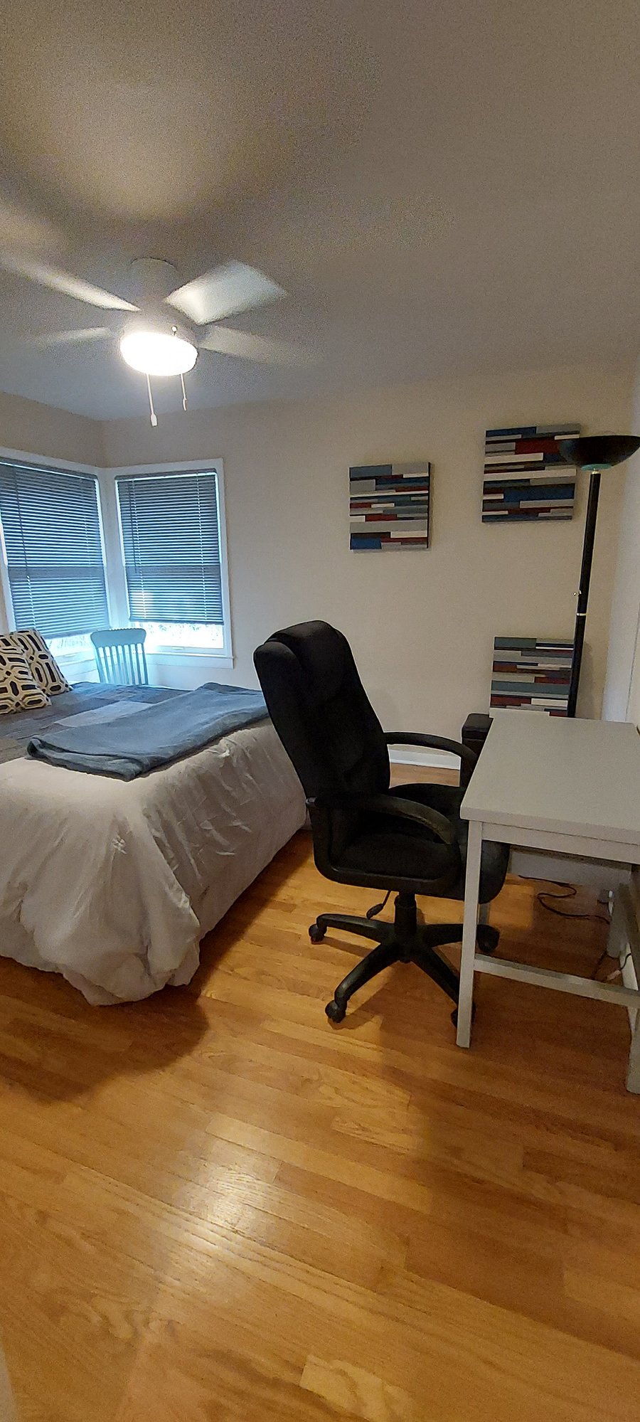 3rd bedroom with furniture