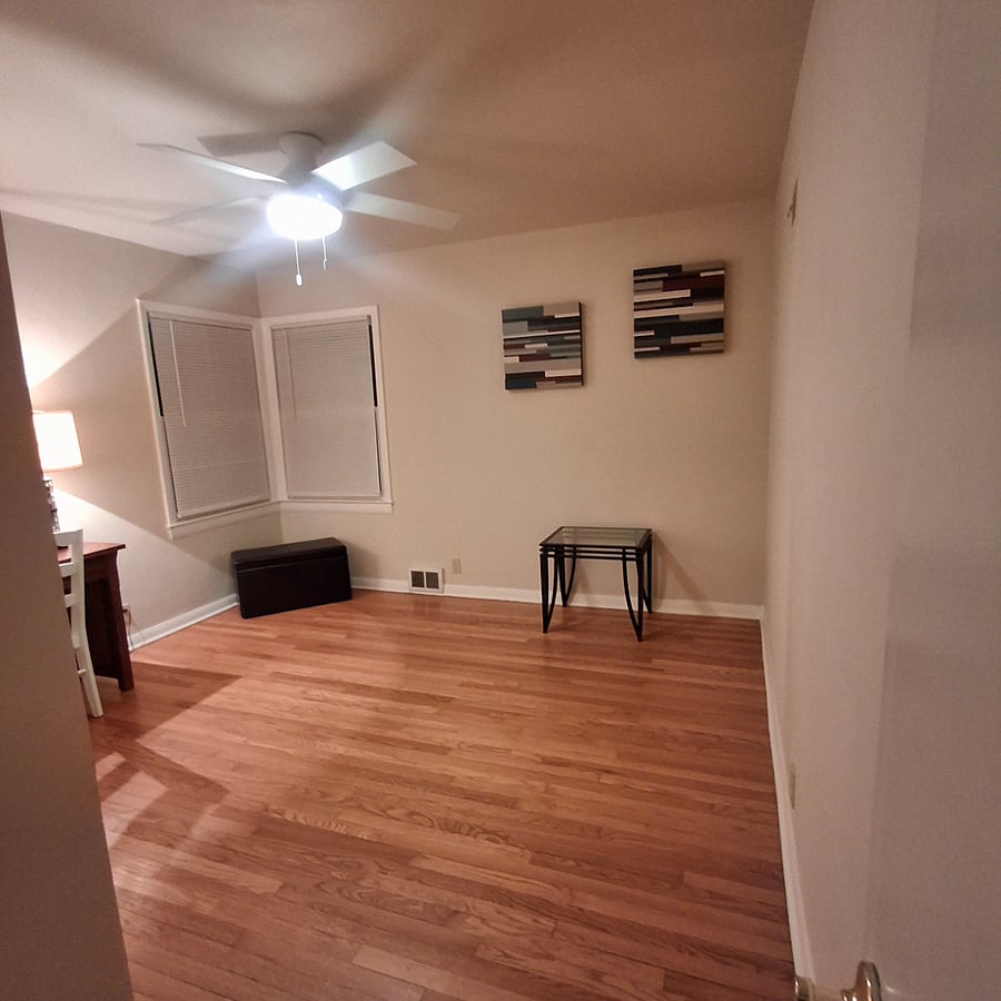 3rd bedroom no furniture