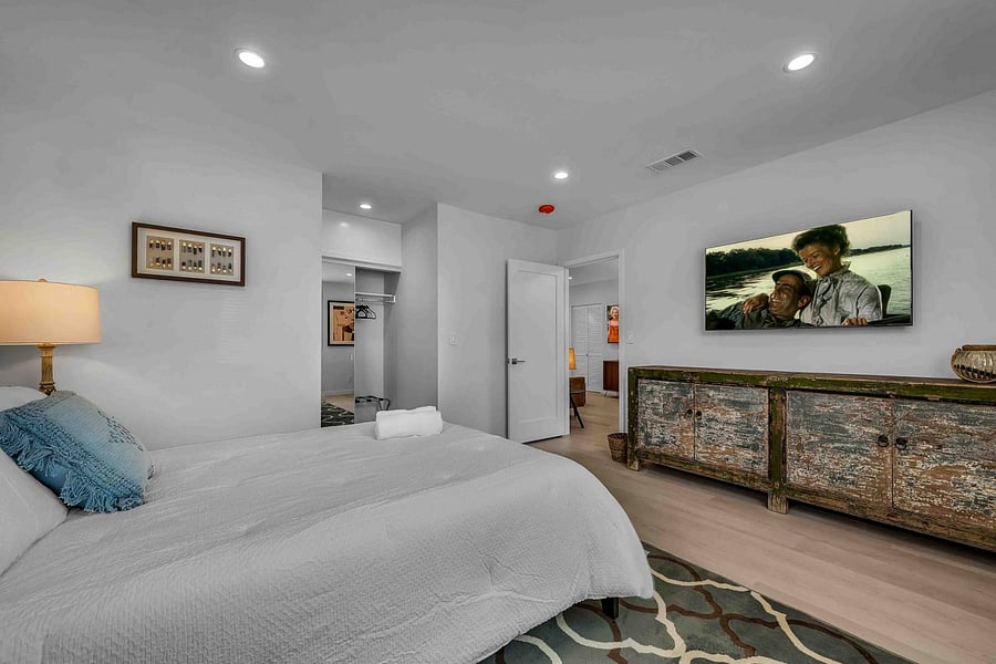 Furnished Finder property 558166_1 photo 9