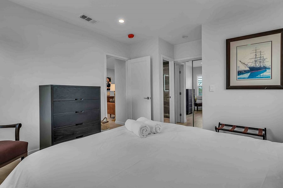 Furnished Finder property 558166_1 photo 20