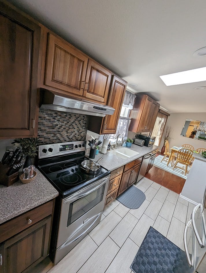 Furnished Finder property 558169_4 photo 13