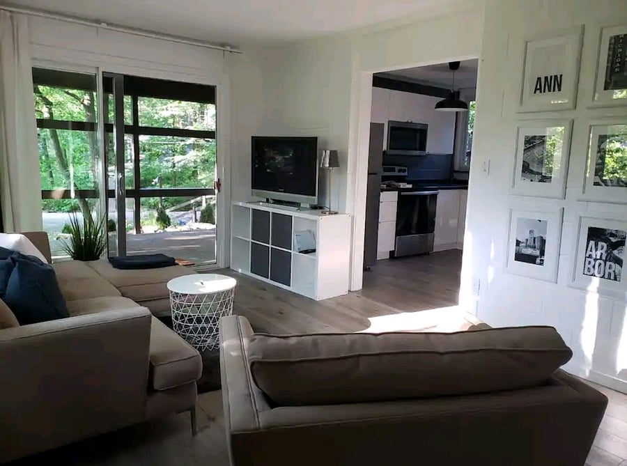 Furnished Finder property 558250_1 photo 3