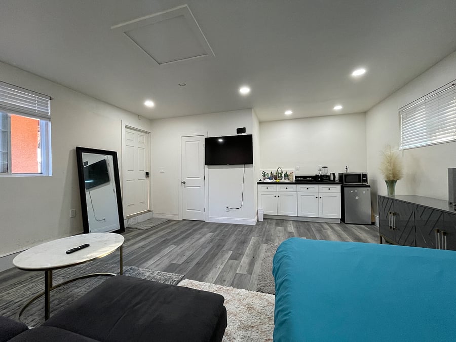 Furnished Finder property 558295_1 photo 3