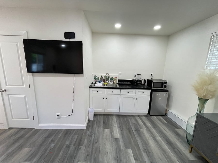 Furnished Finder property 558295_1 photo 4