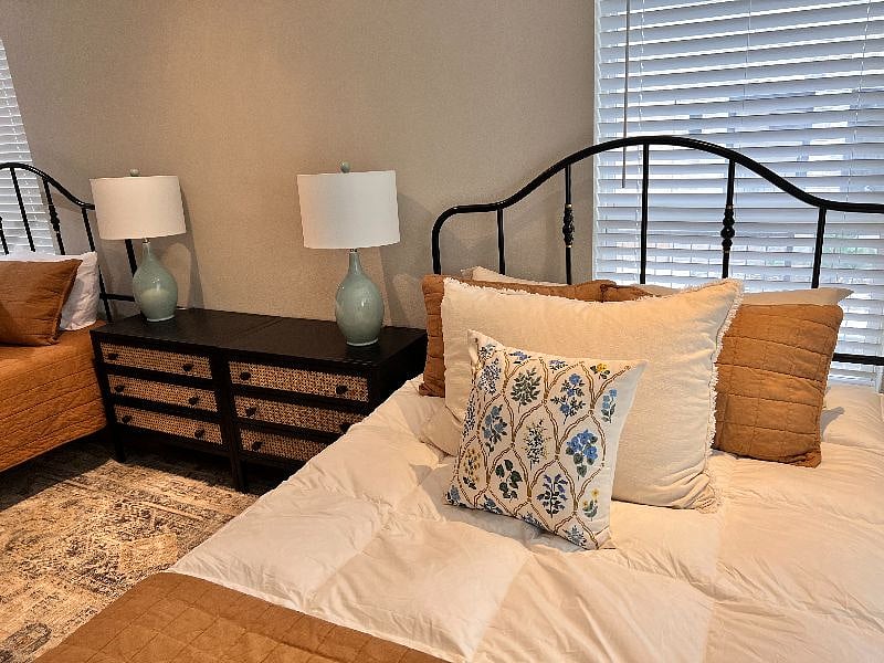 Furnished Finder property 558305_1 photo 9