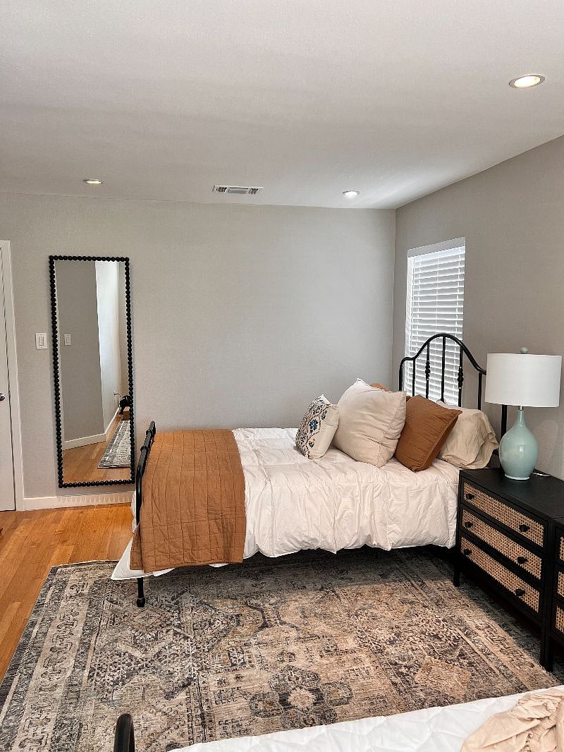 Furnished Finder property 558305_1 photo 13