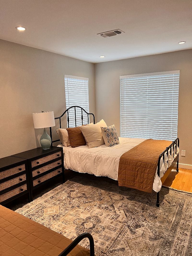 Furnished Finder property 558305_1 photo 14
