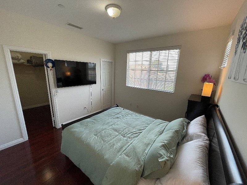 Furnished Finder property 558312_1 photo 12