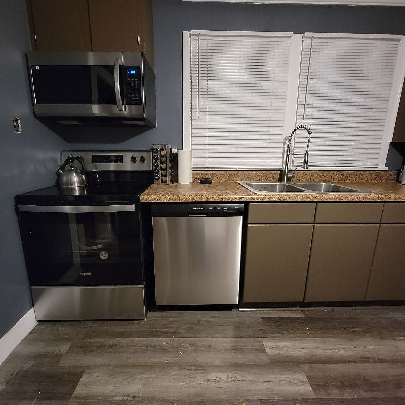 Furnished Finder property 558365_1 photo 3