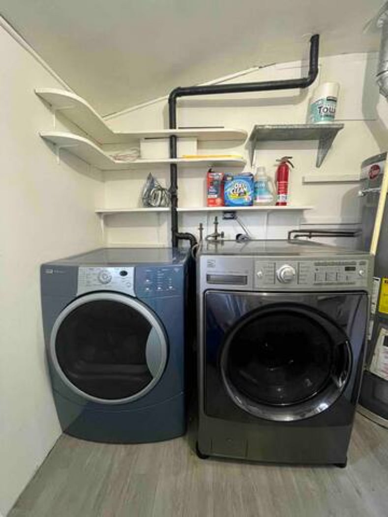 In-unit washer and dryer.