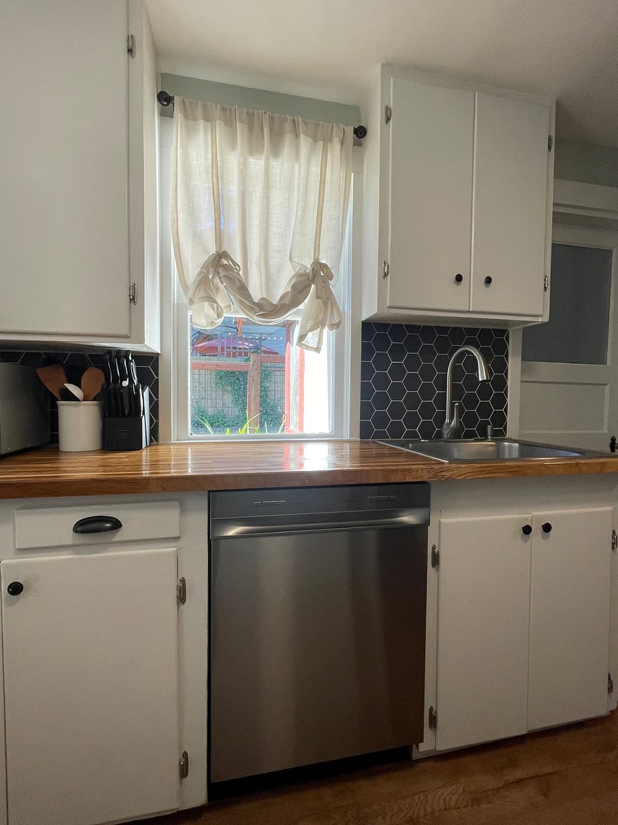 Furnished Finder property 558378_1 photo 6