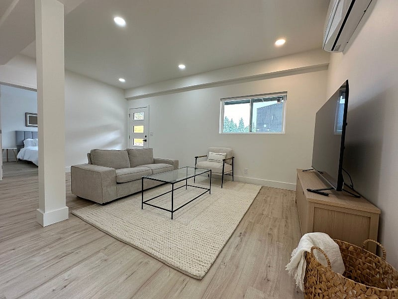 Furnished Finder property 558383_1 photo 8