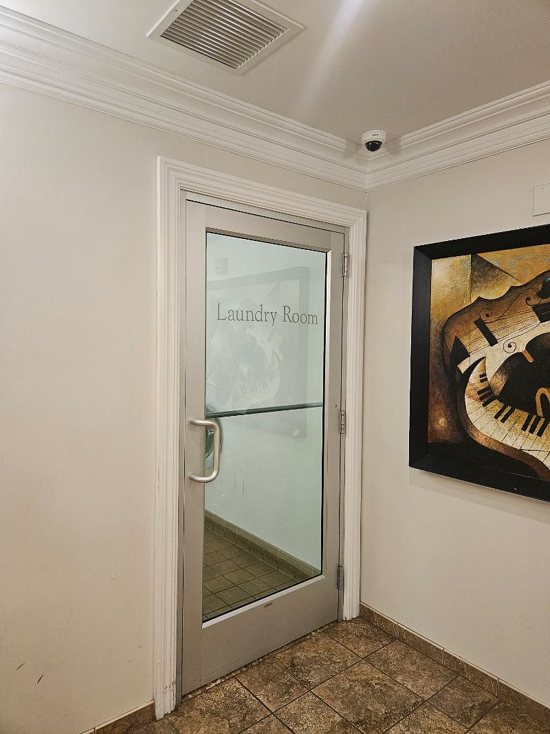 Furnished Finder property 558411_1 photo 47