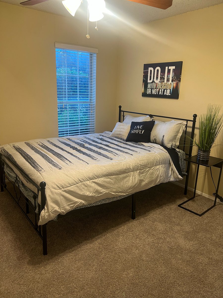 Furnished Finder property 558419_1 photo 3