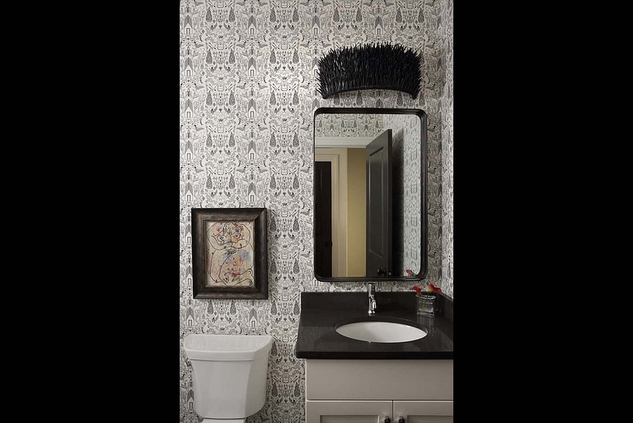 2nd full bathroom with tub