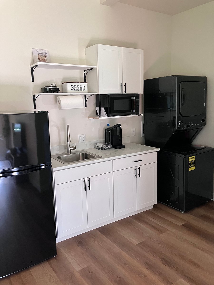 Furnished Finder property 558485_1 photo 4