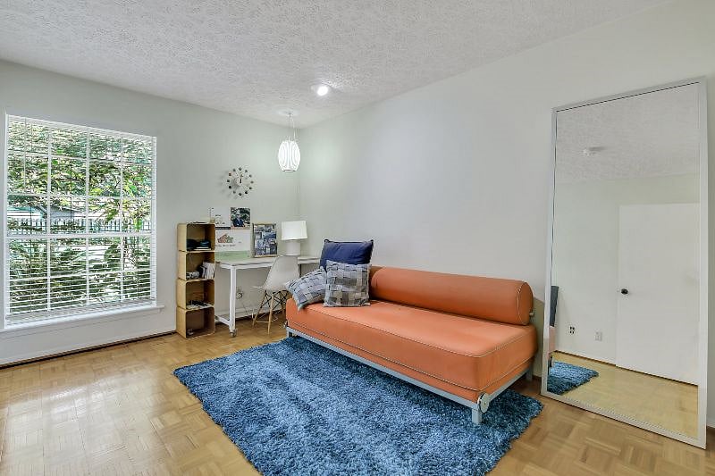 Furnished Finder property 558552_1 photo 23