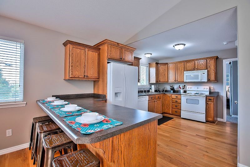 Prepare a snack or a feast in this large, inviting kitchen