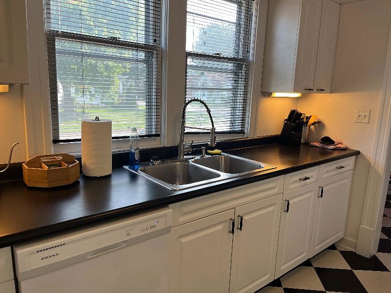 Furnished Finder property 558590_1 photo 8