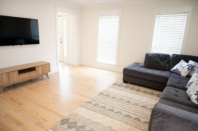 Furnished Finder property 558631_1 photo 28