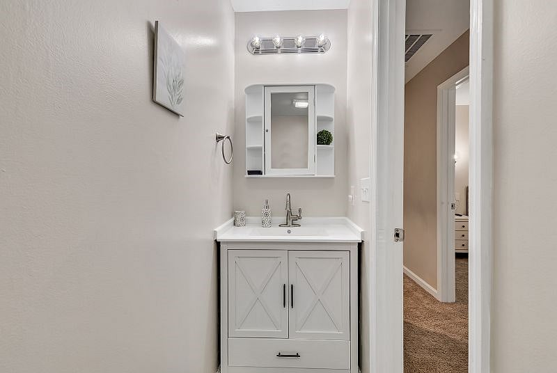 Furnished Finder property 558643_2 photo 13
