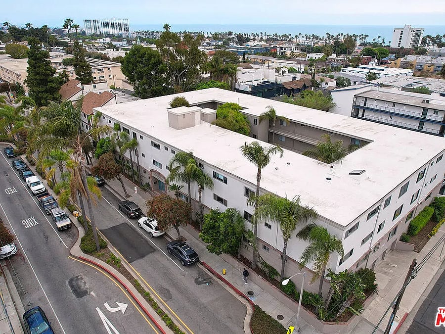 Furnished Finder property 558662_1 photo 16