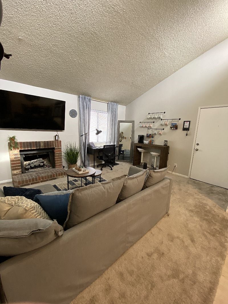 Furnished Finder property 558679_1 photo 4