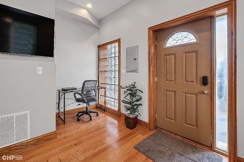 Furnished Finder property 558685_1 photo 23