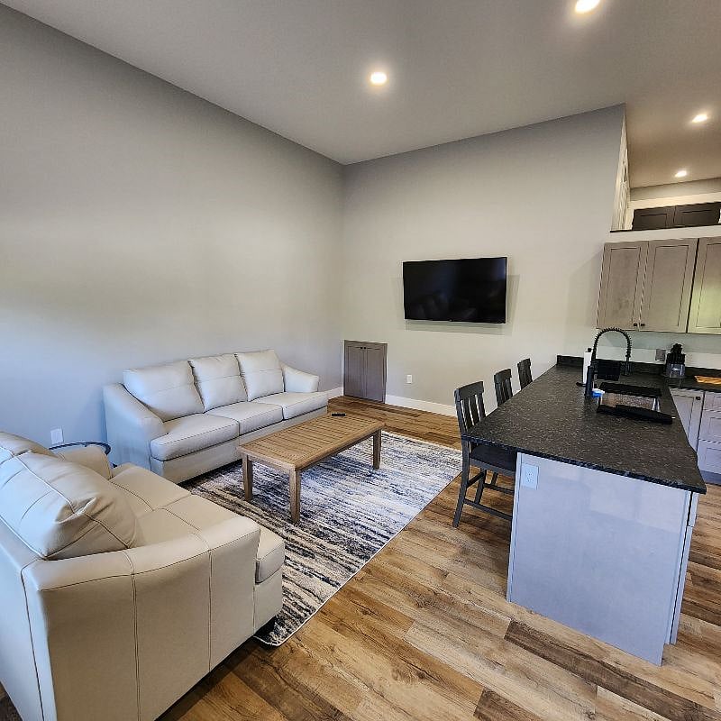 Furnished Finder property 558817_1 photo 3