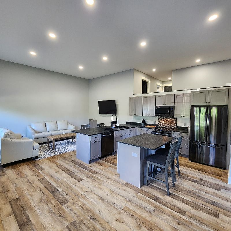 Furnished Finder property 558817_1 photo 2