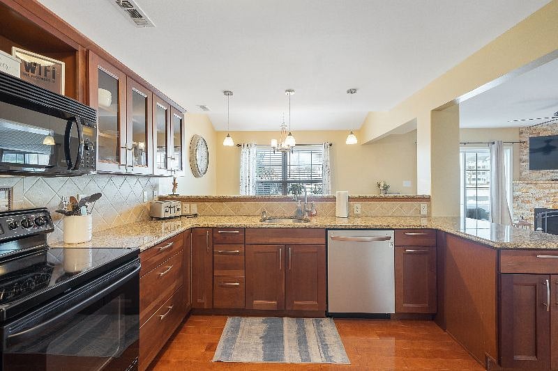 Furnished Finder property 558883_1 photo 1
