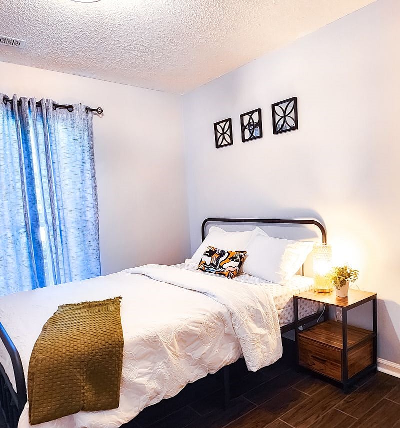 Guest Bedroom 1