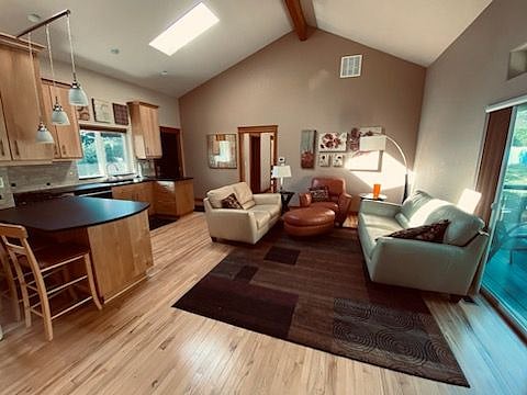 Furnished Finder property 558910_1 photo 5